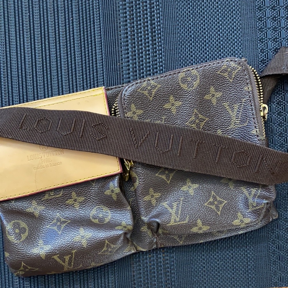 Louis Vuitton Belt bag